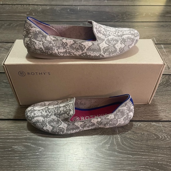 Rothy's Shoes Rothys Ivory Grey Snake Loafers Womens Size 6 New